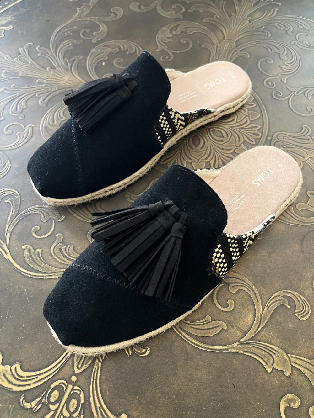 Toms Black Suede Mule Women's Sandal Tassel Size 9.5 W